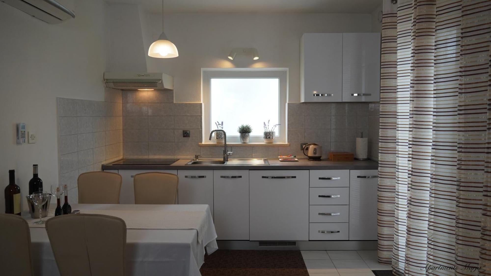 Apartments Marja Njivice Eksteriør bilde